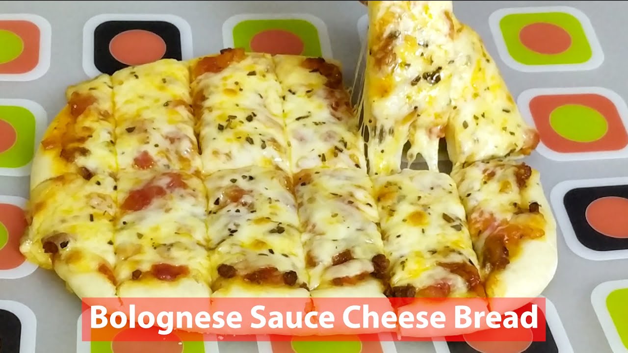 Easy Bolognese Sauce Cheese Bread - YouTube