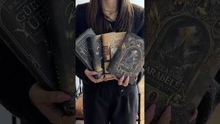 Kulaklıklarımız Karıştı Ama Kitaplarımız Asla Inları