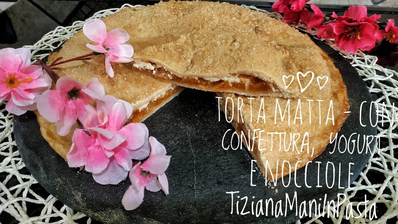 TORTA MATTA CON CONFETTURA, YOGURT E NOCCIOLE TOSTATE