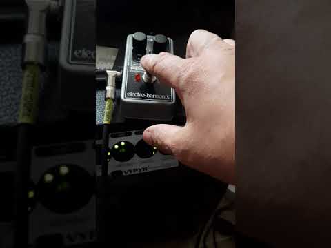 EHX Bass Preacher.