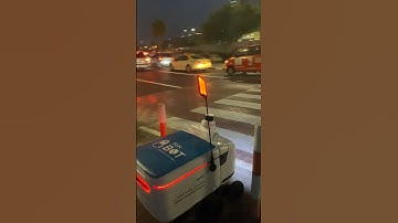 Robot Delivery Medicine itself Dubai #dubai #robot #dubailife