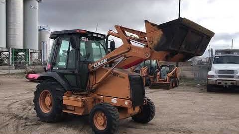 2006 Case 570 MXT Loader