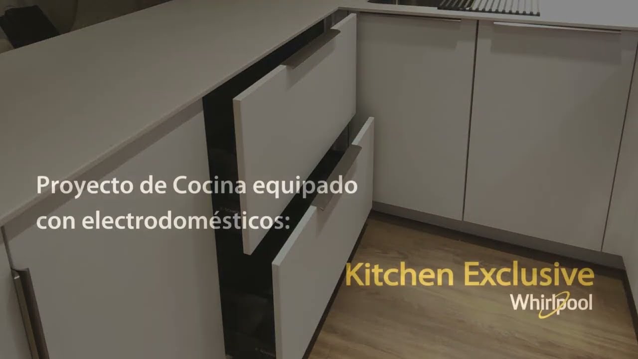 Cocina Whirlpool pequeña y muy bien equipada