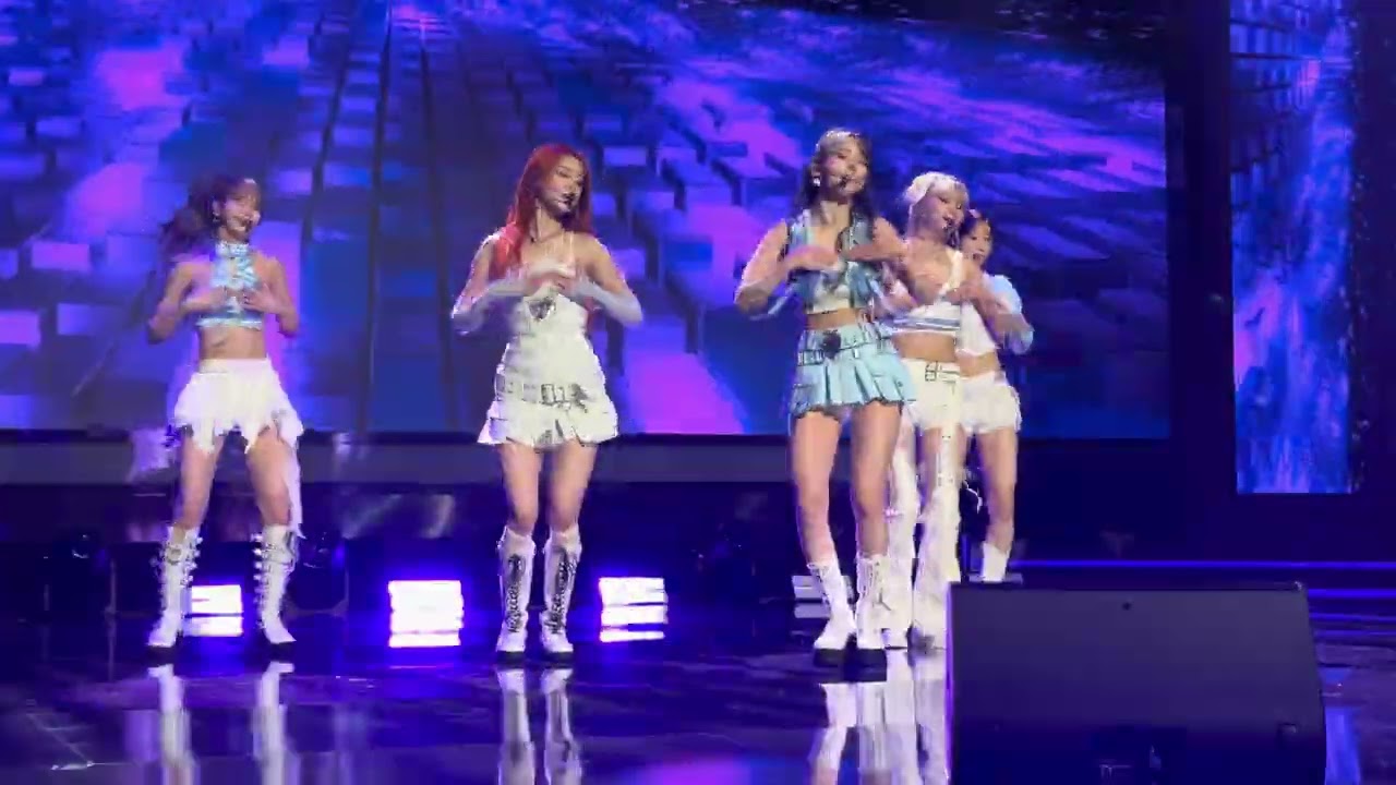 231104 LE SSERAFIM EVE PSYCHE BLUEBEARDS WIFE @ BLIZZCON 2023