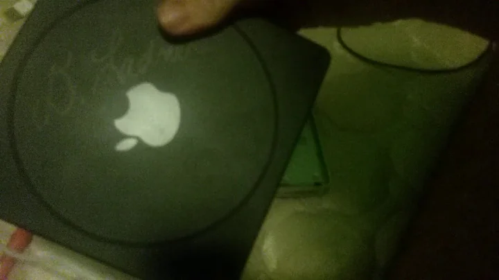 How to open the Apple USB Super drive or Apple USB Driver