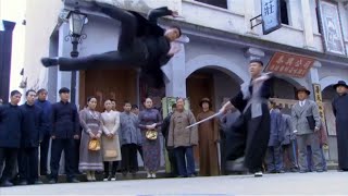 A girl loudly calls for help, and a passing man with martial skills beats down Japanese samurai by 看着我武枪 2,469 views 3 weeks ago 29 minutes