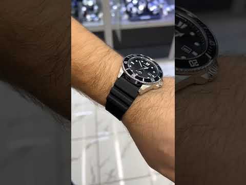 Video: Sú hodinky casio iluminator vodotesné?