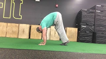 TonyGentilcore.com ValSlide Hip Hike to Hip Tuck