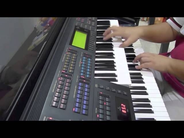 Yamaha Electone EL 900 