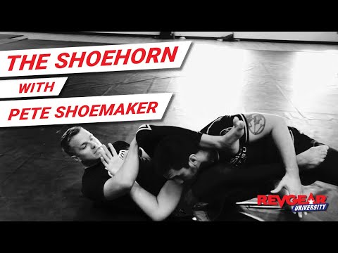 THE SHOEHORN