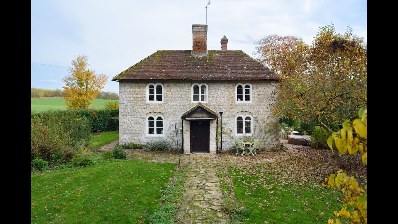 Station Road, Pluckley - Property Tour