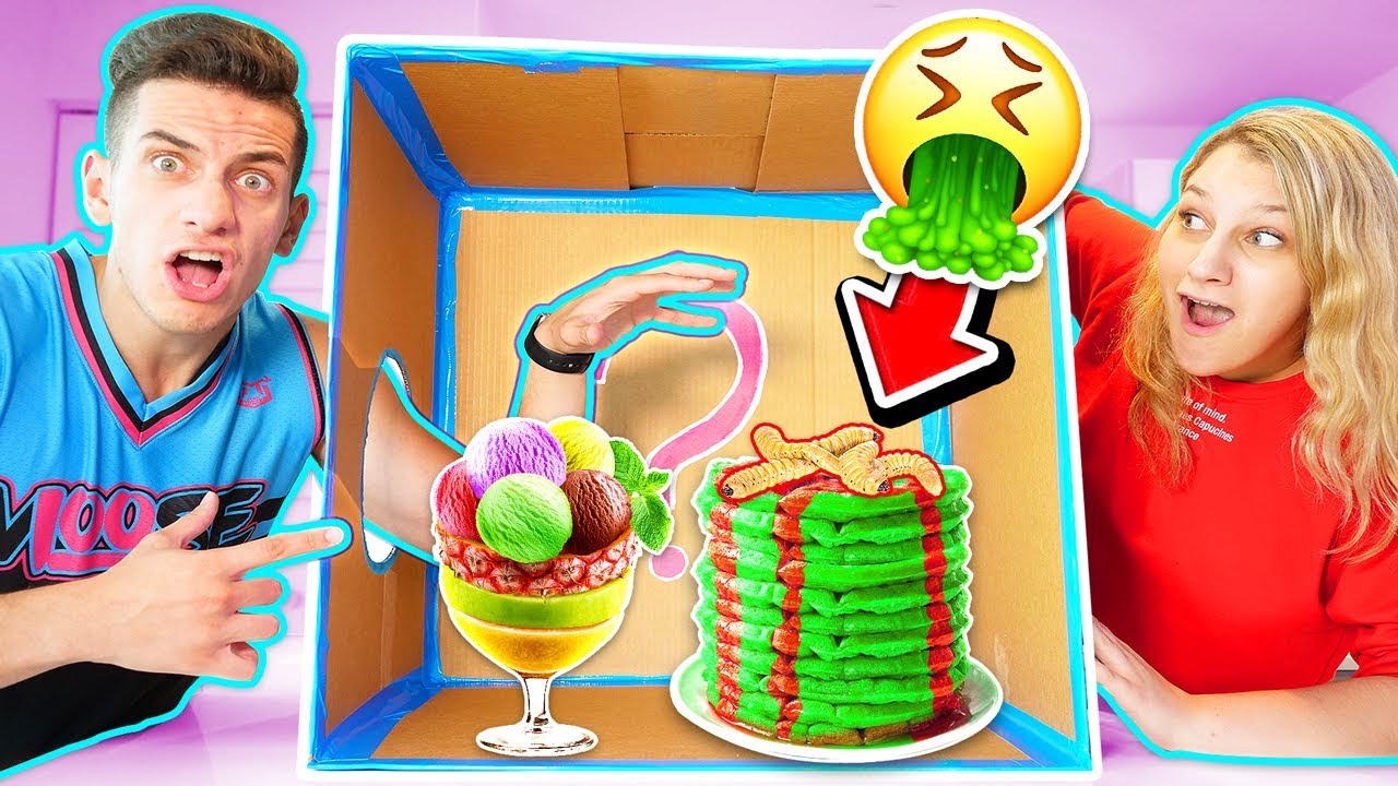 DON'T CHOOSE THE WRONG FOOD CHALLENGE! 📦🍔