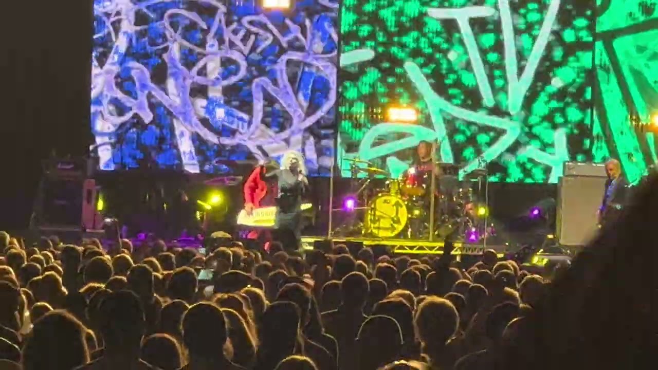 Blondie - One Way or Another - Birmingham 7/5/22