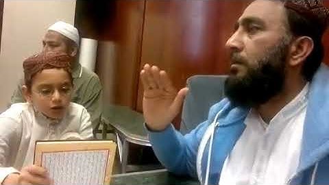 الطفل عاصم بلال بني خالد يقرأ القرآن بصوت جميل ما شاء الله تلاوة جميلة