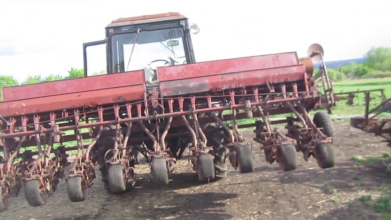 Сеялка СОн-204 готова к работе. Проверка.
