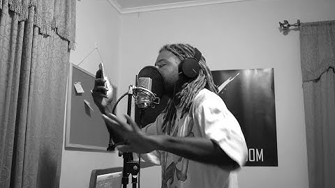 Kanye West - Fade (Explicit) ( FanGoingHam )