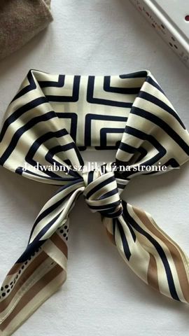 Jedwabny szalik już na szalikowelove.pl ✨ #scarf #silk #scarves #szalik