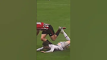شاهد ضهور خلفيه جافي في مباره برشلونة لايك اشتراك 