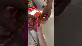 #fallcraft #kidsactivity #fallleaves #fallactivities #cuttingskills #fypシ #diy