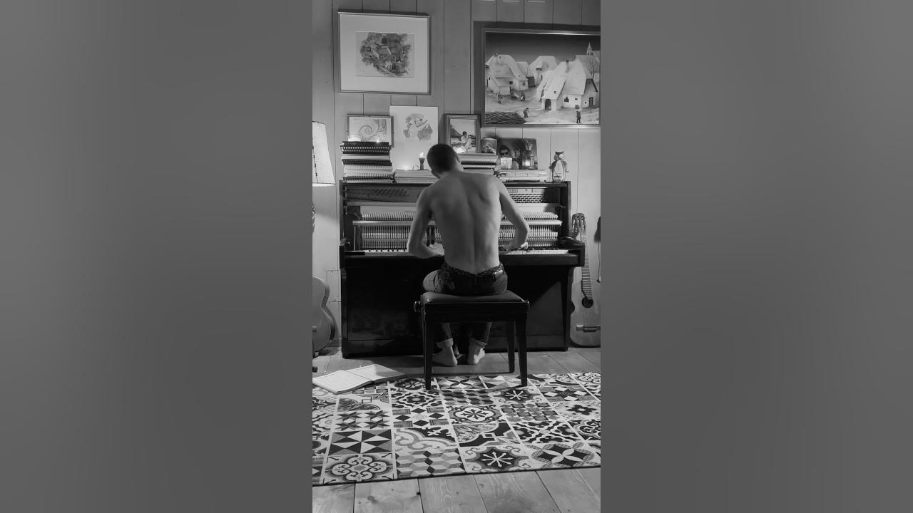 Music is also physicality, intimacy...I’m bare, in my essence… 🎵 Intimacy - (speed up)