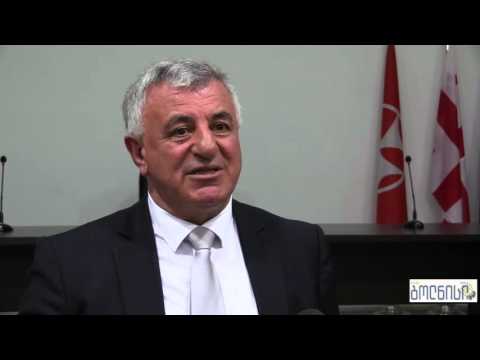 პაატა ხიზანაშვილი ბოლნისის მუნიციპალიტეტის გამგებელთან ერთად უფროსკლასელებს შეხვდა