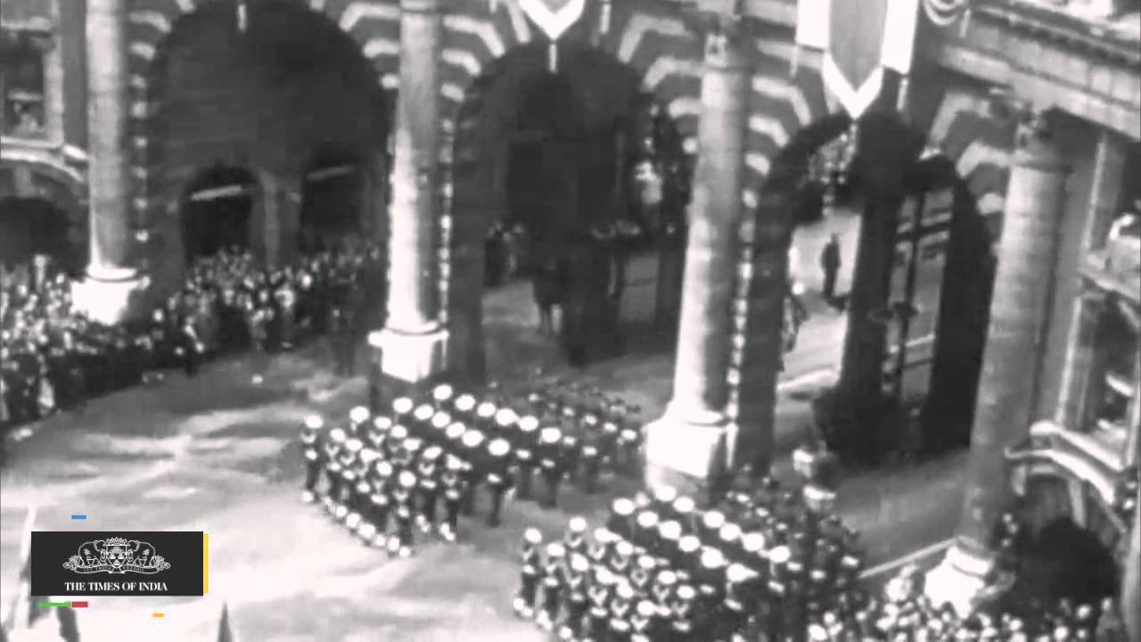 World War II Planes Fly Over Washington Monuments