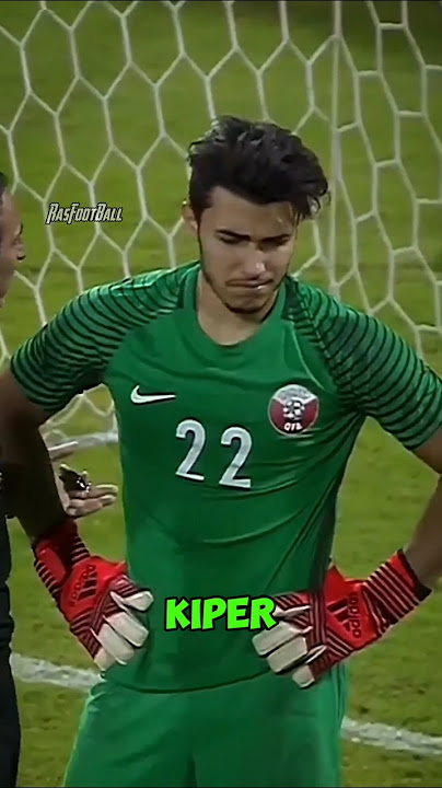 When a winger becomes a goalkeeper! #football #goalkeeper #goalkeeper #redcard #penalty #ball