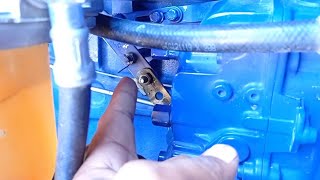 टाइट ट्रेक्टर रेस पेडल को ठीक करें How To Repair Tight Accelerator Pedal @pooniakrishifarm screenshot 5