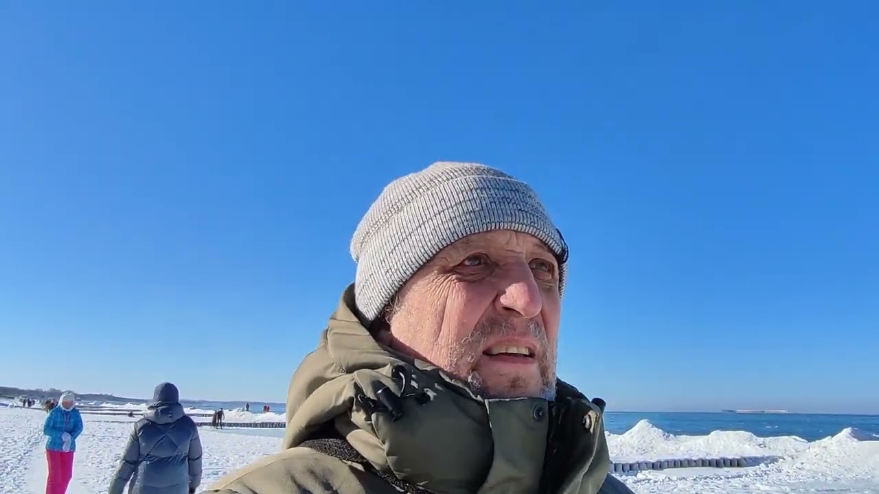 Прогулка по берегу Балтийского моря 