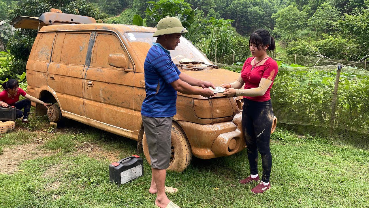 Full video of the challenge of buying a car covered with a thick layer of dirt, can she persevere?
