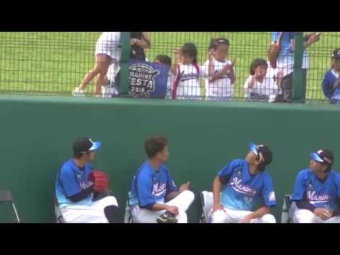 ロッテ　伊藤、金森、香月良　ブルペン陣と子供たち　2016.9.11　柏の葉