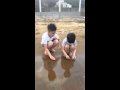 天生 幸福甜蜜一家人(撿貝殼)
