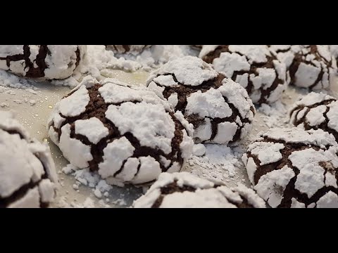 How to Make Chocolate Crinkles Part 1