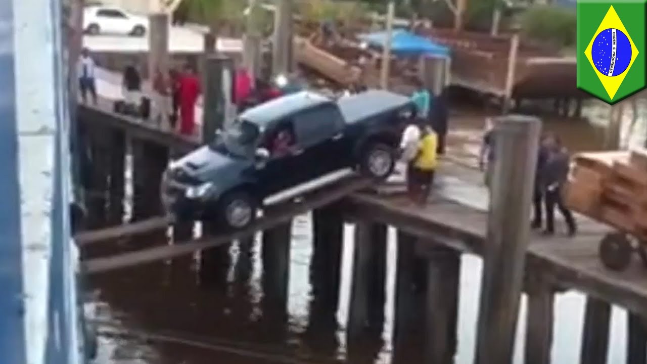 Cargo Crew Loads Huge Pickup Truck Onto Ship Using Tiny