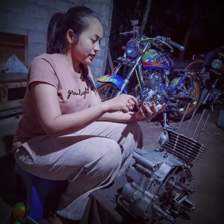 Story wa cewek racing - mekanik terbaru 2020 keren cocok buat pengisi instatory