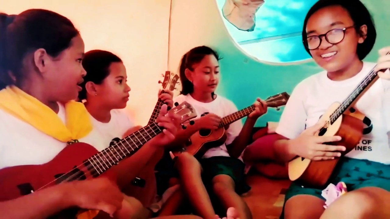 THE UKULELE GIRLS YouTube