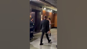 TAYLOR SWIFT tipping WORKERS at a GRAMMYS AFTER-PARTY
