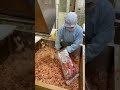 鰹節削り工場見学④～削り節の袋詰め～