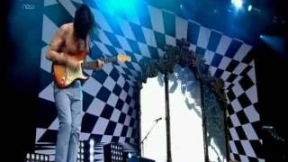 Biffy Clyro - Many Of Horror / Mountains / The Captain (Live 2011)