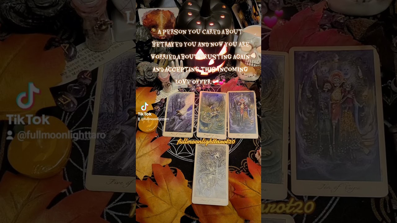 You were betrayed in the past and are now afraid to accept this incoming love offer.💐♥️