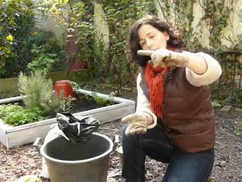 Videó: DIY raklapos burgonyaültető – Ismerje meg a raklapos burgonyadoboz termesztését