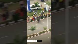 his bike is very fast #bike #roadbike #bersepeda #funk #punk #music #pov #automobile