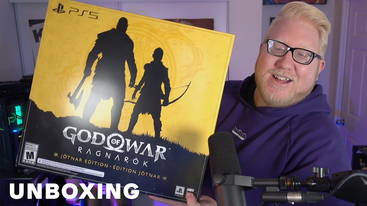 Unboxing God of War Ragnarök PS5 