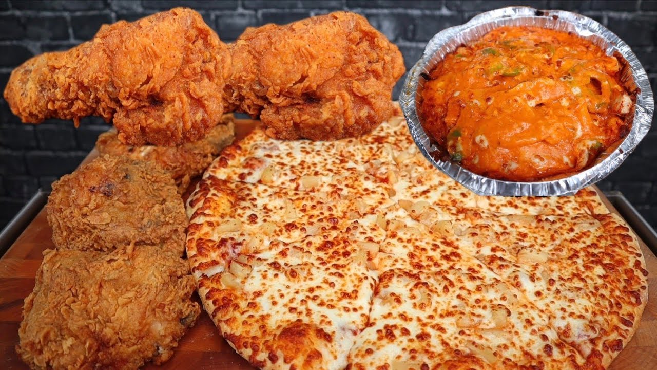 ASMR TRIPLE CHEESE TRIPLE PINEAPPLE PIZZA, FRIED CHICKEN, AND BUTTER CHICKEN PASTA MUKBANG
