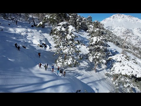 La Corse, blanchie par l'hiver, se découvre sur des raquettes