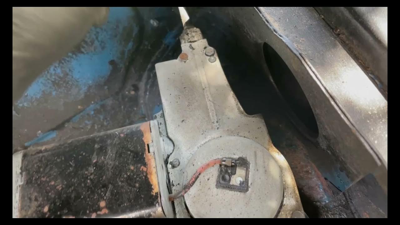 Removing Morris Minor Windscreen Wiper Motor YouTube