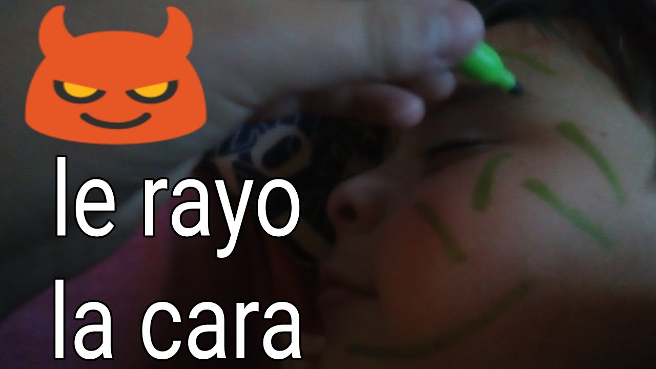 Le hago una broma a mi hermano mientras duerme. - YouTube