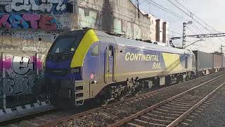 TECO CR 256 hacia Vicálvaro pitando a su paso por Vallecas