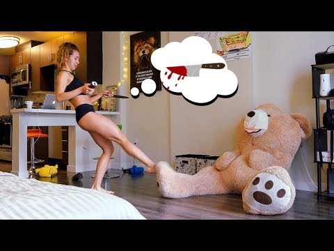 teddy-bear-alive-prank-on-girlfriend