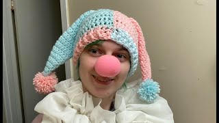 How to make a 2 pointed jester hat!